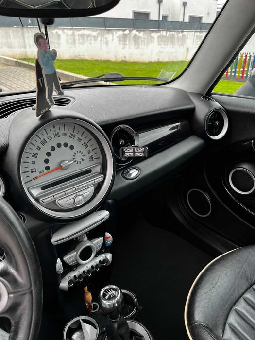 Mini Cooper D56