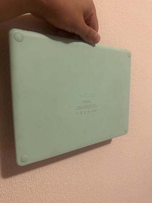 Графічний планшет Wacom Intuos M Bluetooth Pistachio (CTL-6100WLE-N)