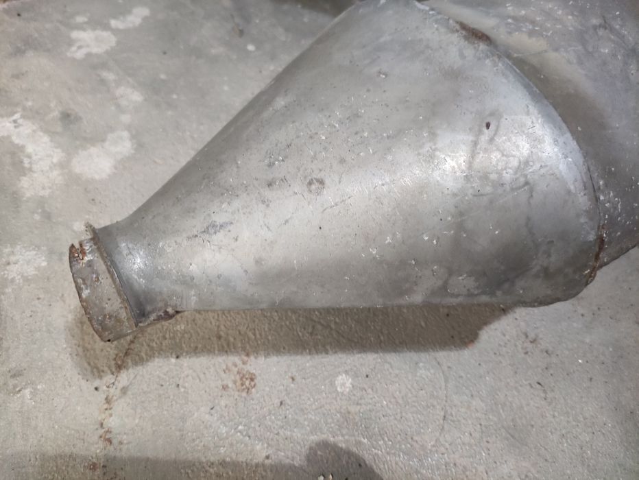 Panela de escape e catalizador