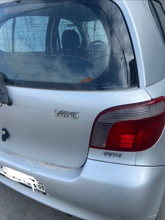 Toyota yaris, 998cc, gasolina, económico, nacional, estofos como novos, ideal para o dia a dia