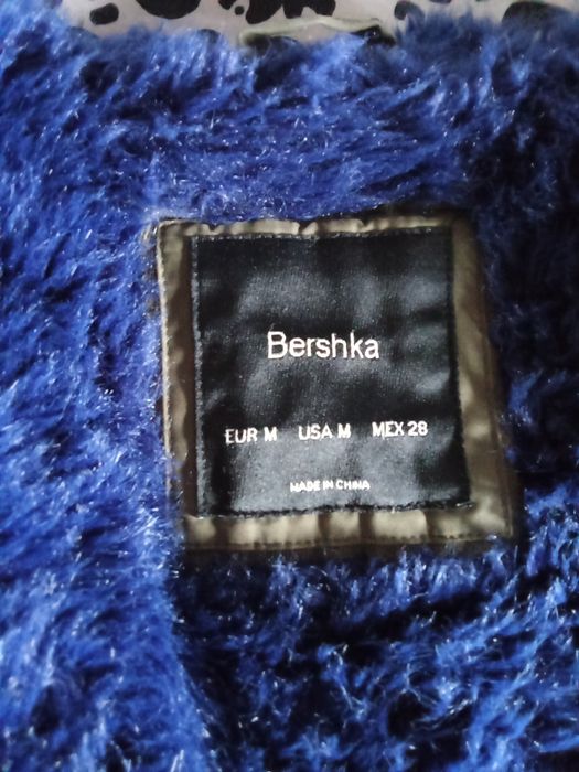 Vendo casaco quente com pêlo estilo militar Bershka