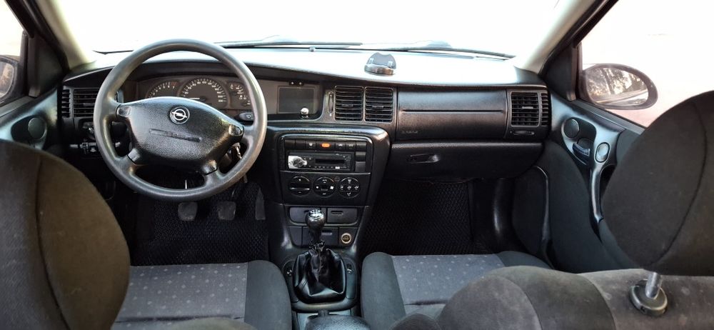 Оpel Vectra B 1.8 2001р
