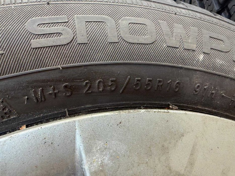 Felgi koła stalowe z oponami zimowymi BMW E90 E91 E92 E81 E87 E82