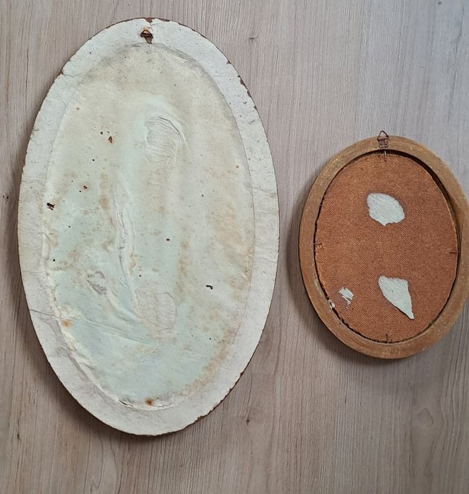 Conjunto 2 quadros antigos pintados a mão, oleo s/ madeira