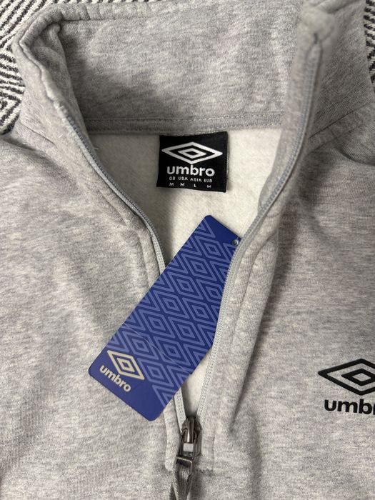 Толстовка Umbro, розмір M, для жінок