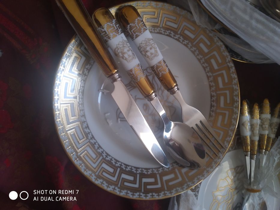 Столовый набор для сервировки стола