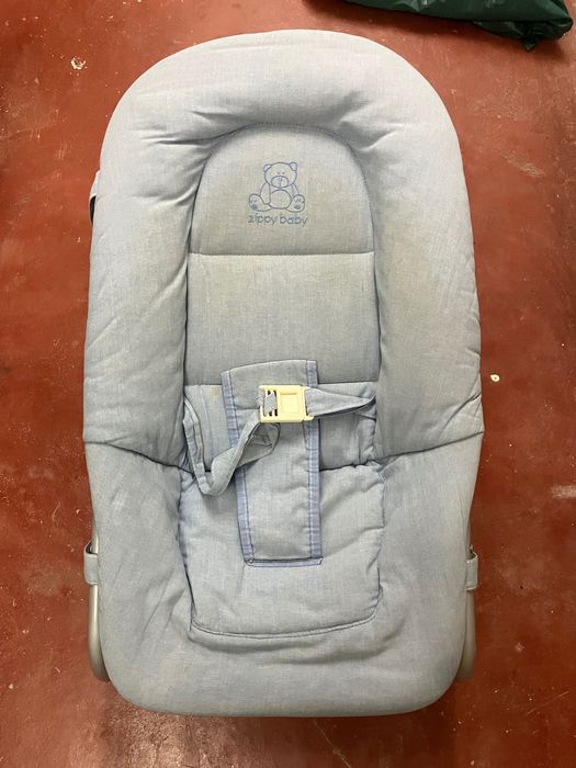 Espreguiçadeira para bebé zippy com oferta de resguardo