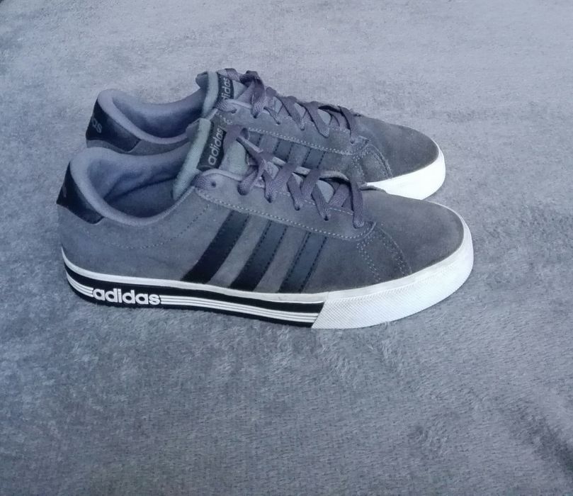 Adidas oryginalne buty sportowe adidasy rozm 42