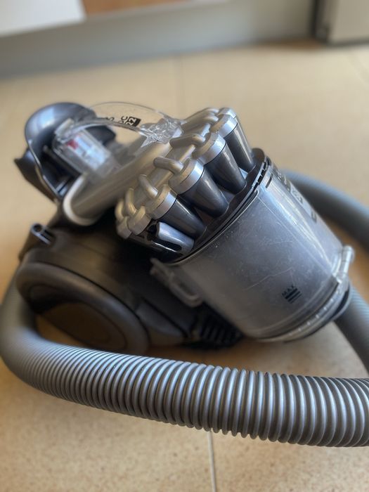 Aspirador Dyson  DC22