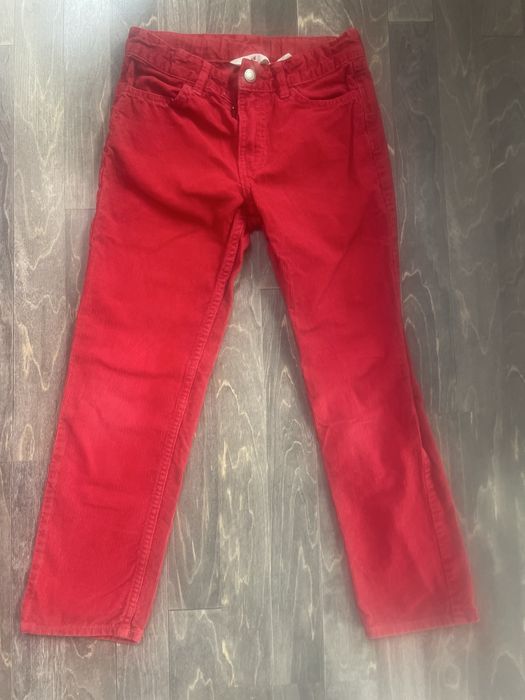 Czerwone sztruksowe spodnie chłopięce_H&M-140 cm