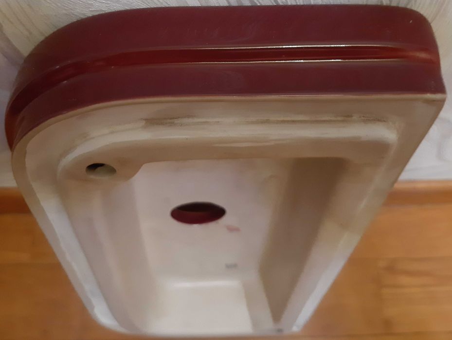 Кришка до бачка унітаза Монако VIP, бордового(темно червоного) кольору