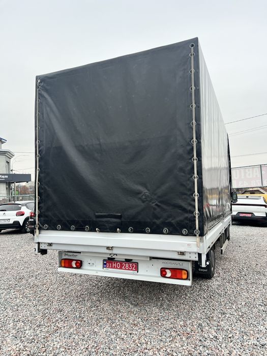 Renault Master вантажне авто  в оренду з правом викупу ,тентовані