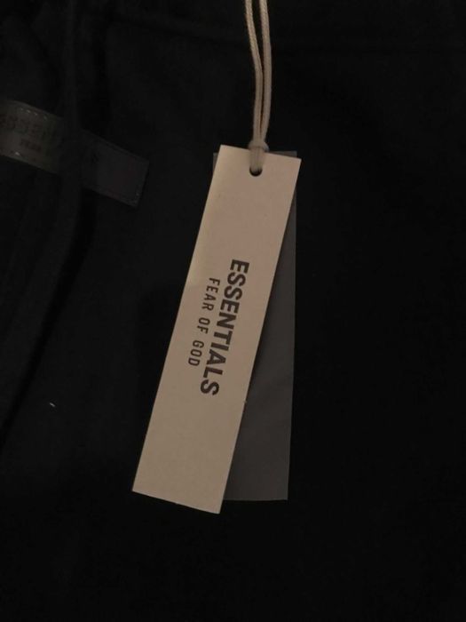 essentials calções