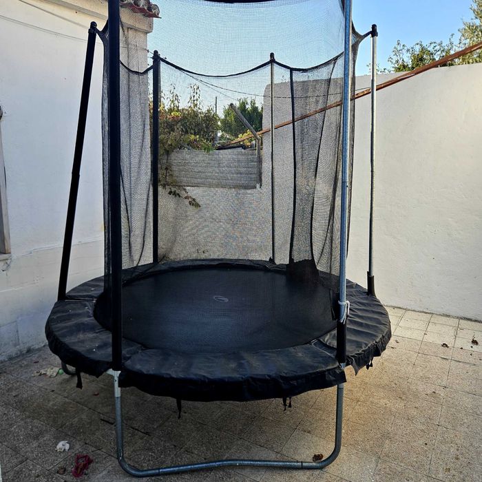 Vendo trampolim usado em bom estado