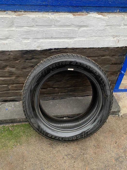 Зимові шини Goodyear Vector 4 Seasons SUV Gen-2 235/55 R19 105W