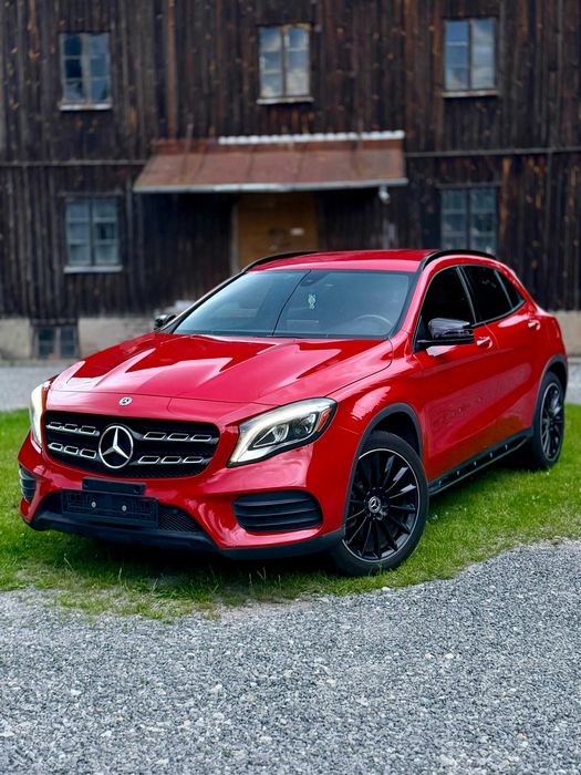 Mercedes Benz GLA250 AMG 2019