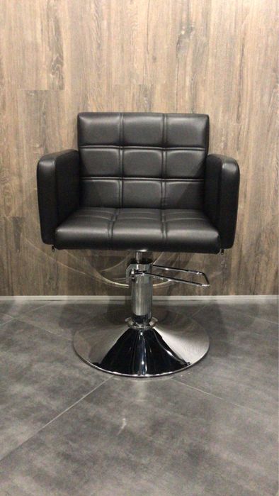 Кресло парикмахерское гидравлика, хром пятилучье, новые