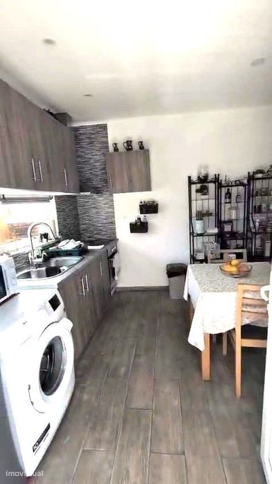 Moradia T2 com -aceita animais de estimação
