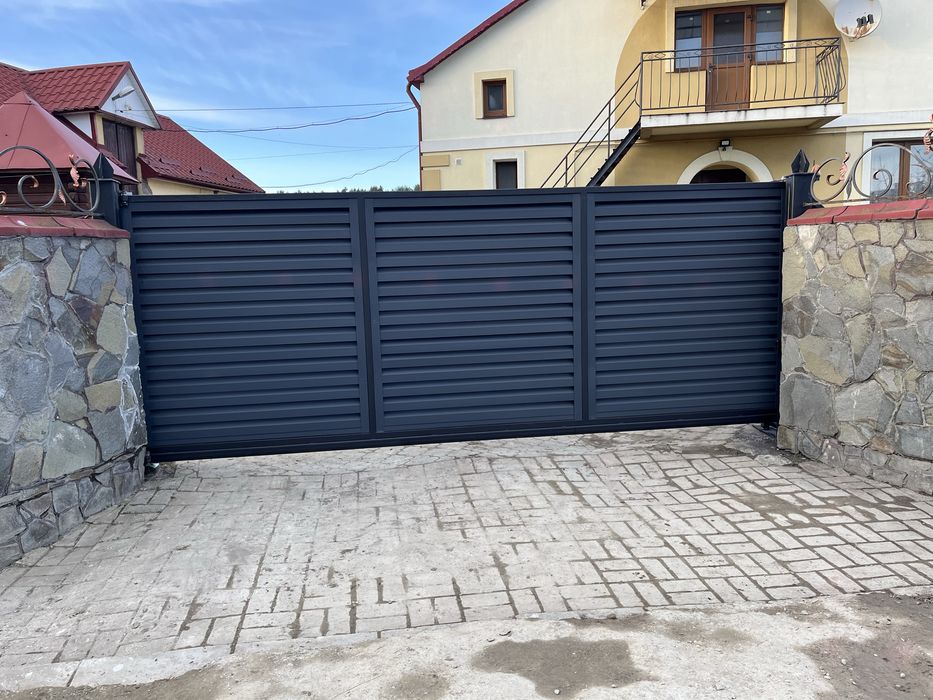 Ворота відкатні під замовлення