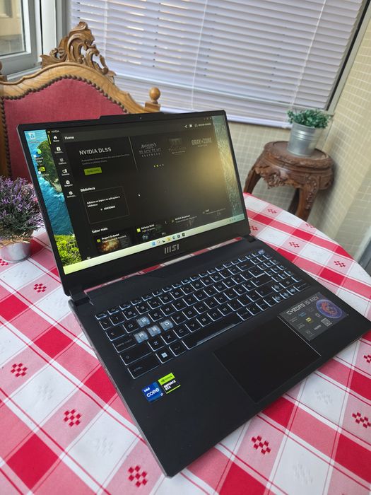 Portátil gaming rtx 4060, i7 12650h, 16gb DDR5 4800MT/s
