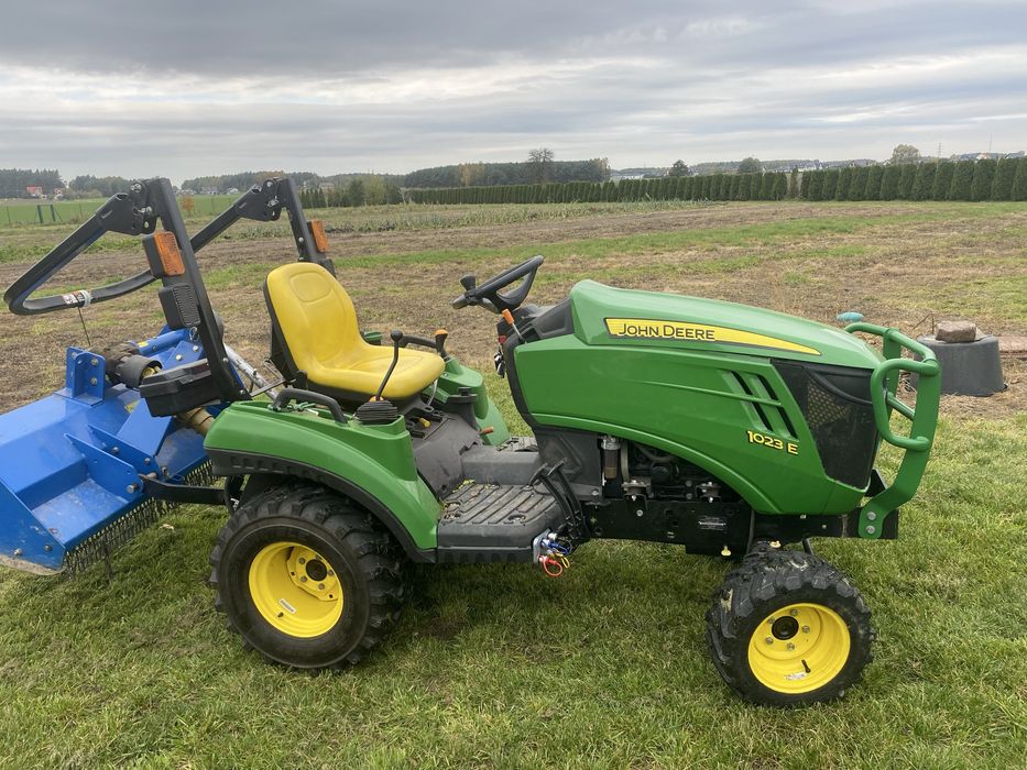 Traktorek John Deere1023e