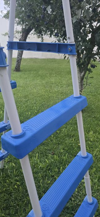 Escada para piscina