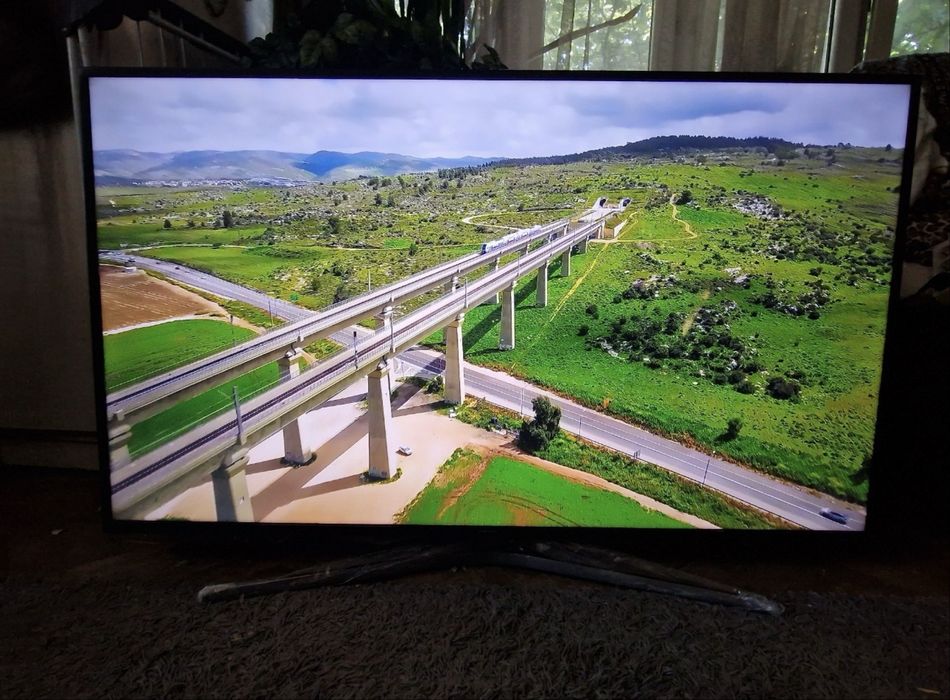 Samsung 55” 4K smart wifi dvbt 2 hevc uhd telewizor led tv