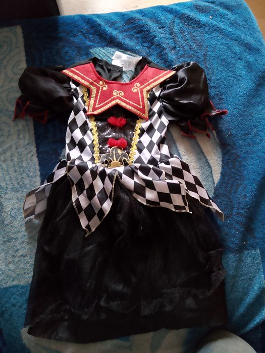 Sukienka 116 Królowa Kier Alicja w Krainie Czarow