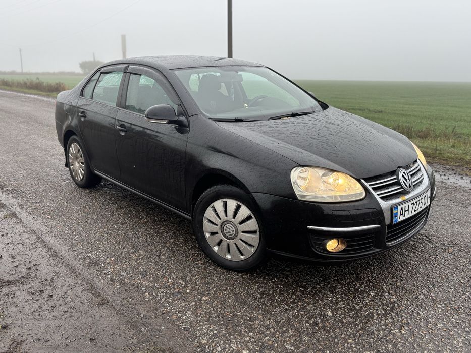 Volkswagen Jetta5 1,6 бензин (обмен можно)