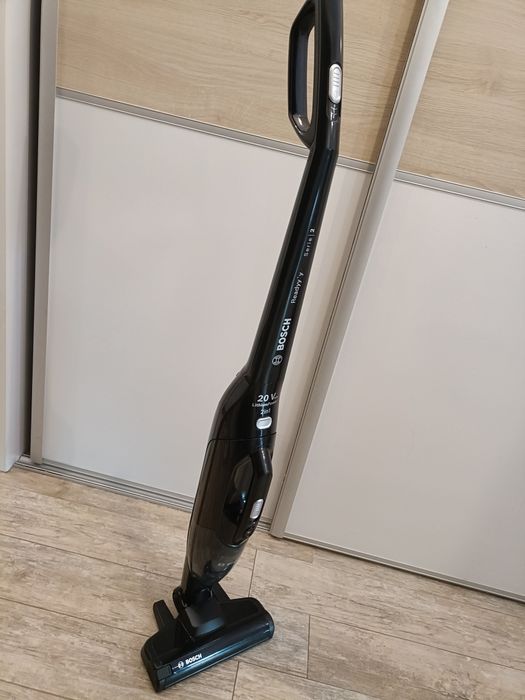 Odkurzacz pionowy Bosh 20 V