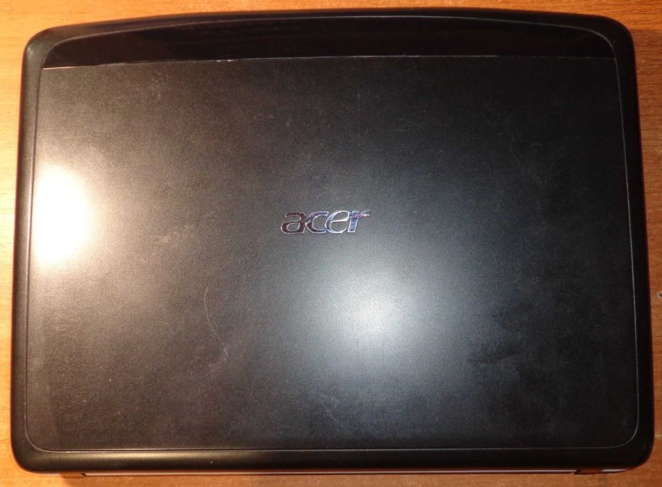 Простий ноутбук 15"- Acer Aspire 5520.