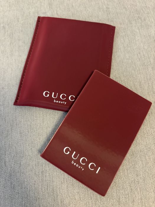 Дзеркало від Gucci