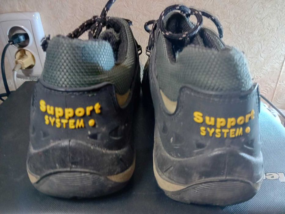 Кросівки Graninge, р.41,5 26,5cм