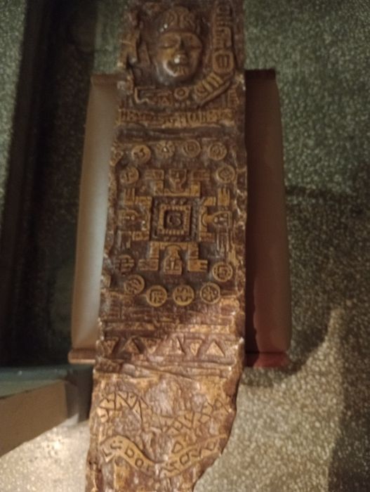 Płaskorzeźba gipsowa