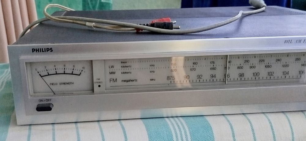 Radio Philips 102L