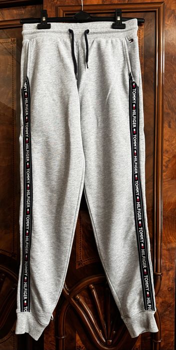 Костюм Tommy Hilfiger