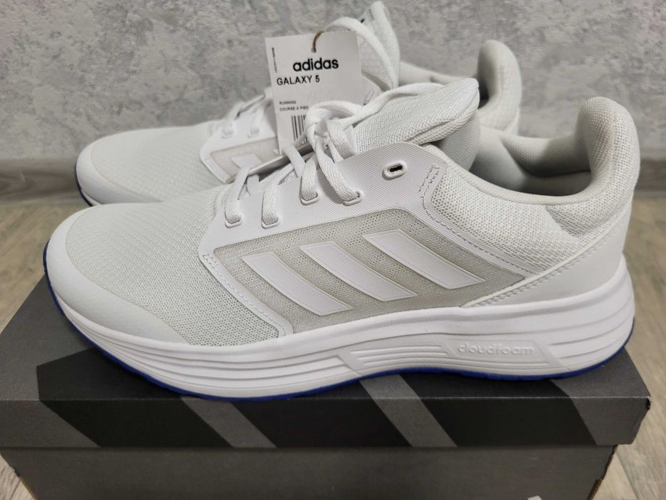 Кросівки Adidas Galaxy 5 оригінальні нові