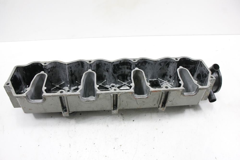 Pokrywa zaworów dekiel Deutz BF4M1013 BF4M1012 numer 04205831r silnik