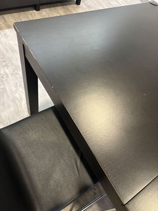 Mesa extensível + 4 cadeiras