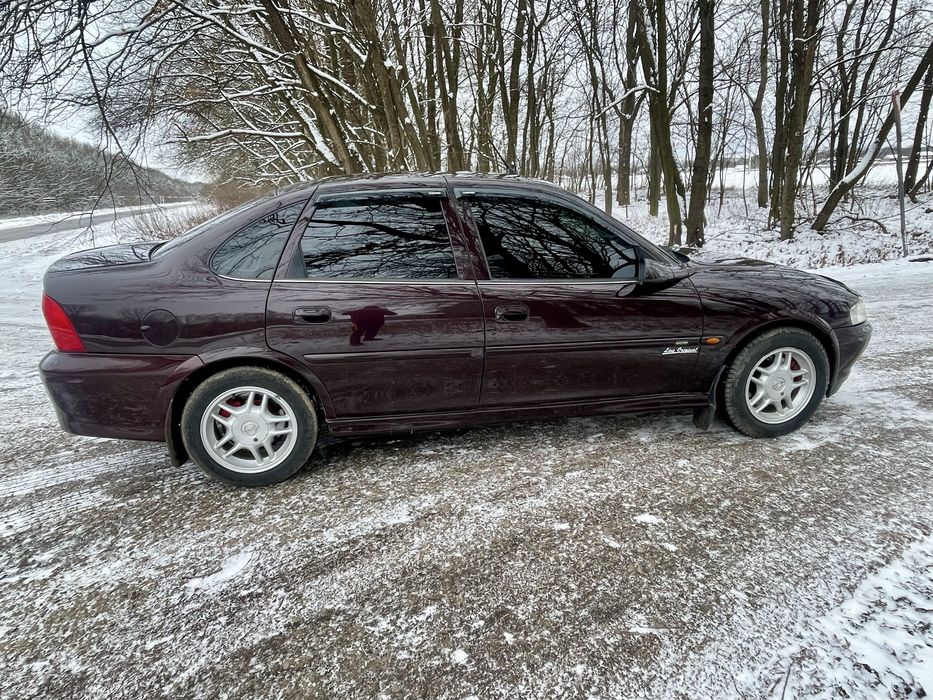 Продам Opel Vectra 1.6 16v