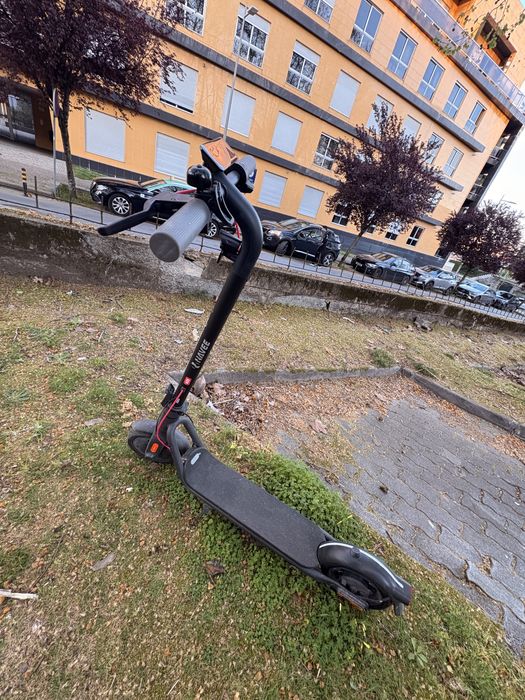 Trotinete Navee Nova