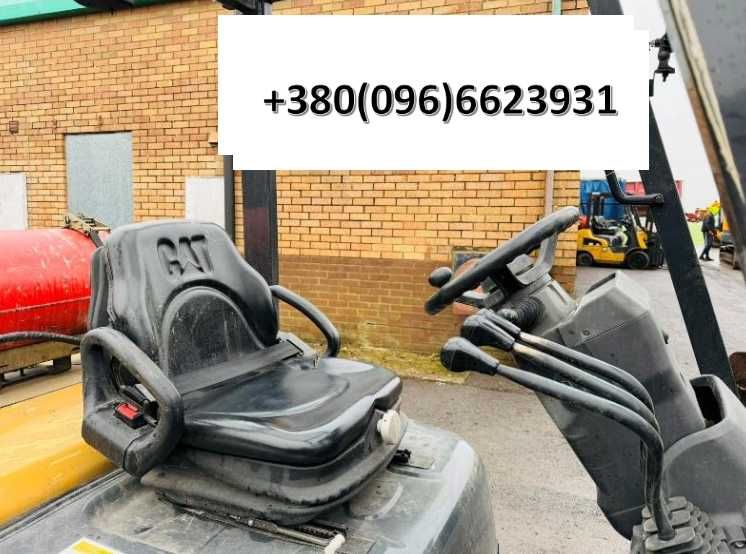 Вилочний погрузчик навантажувач CATERPILLAR GP25NTз вилами 2013 РОКУ