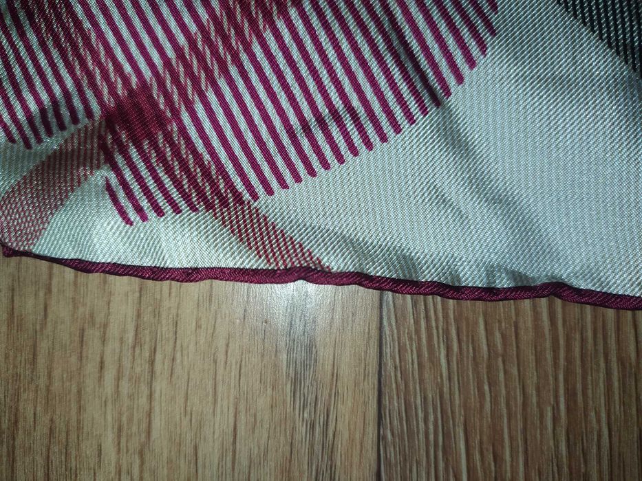 Burberry silk scarf густка шовк