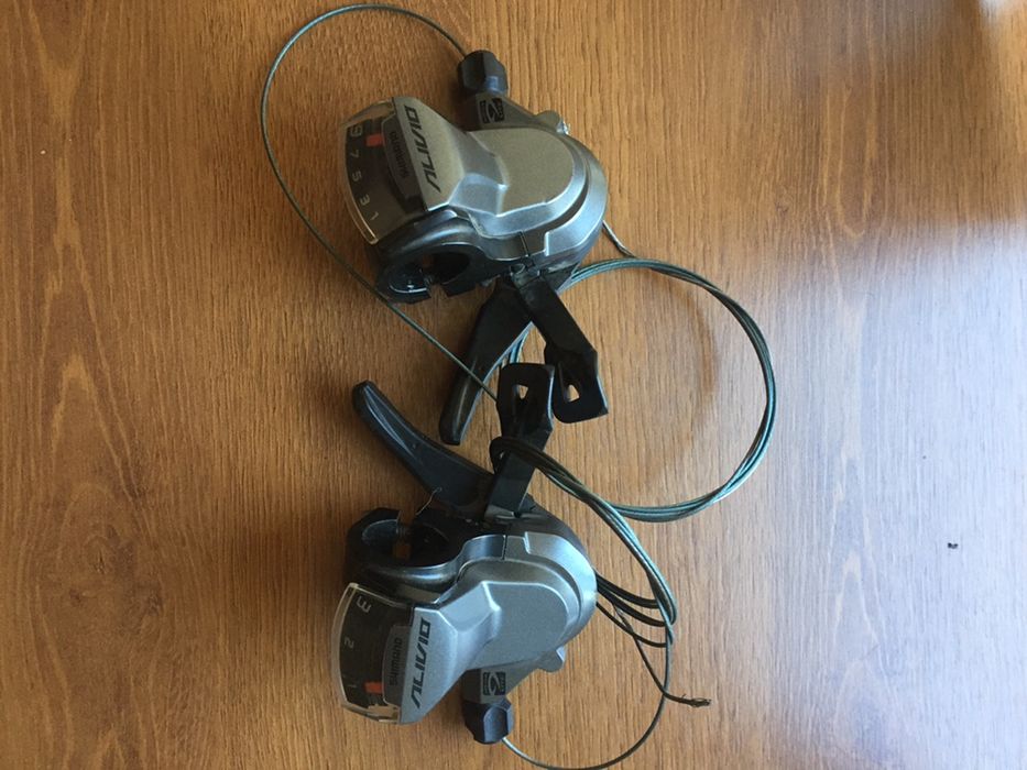 Shimano Alivio sl-m 4000, 3*9 швидкостей перемикачі манетки пара.