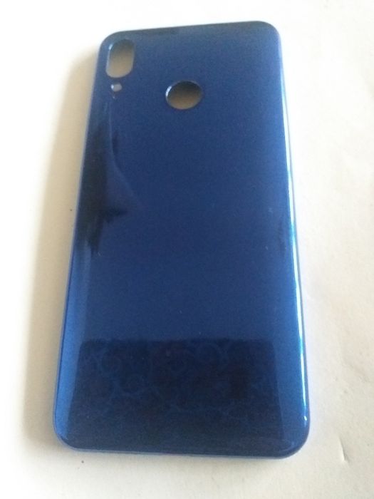 Etui i "plecki" do telefonu Motorola e6 plus.