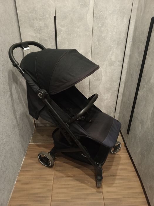 Продам Cybex beezy
