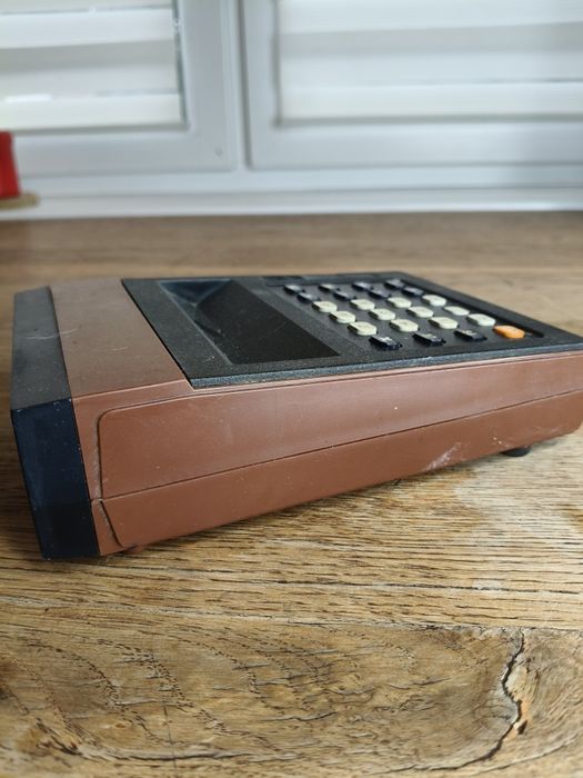 Stary kalkulator Elwro 144 ⁷⁵