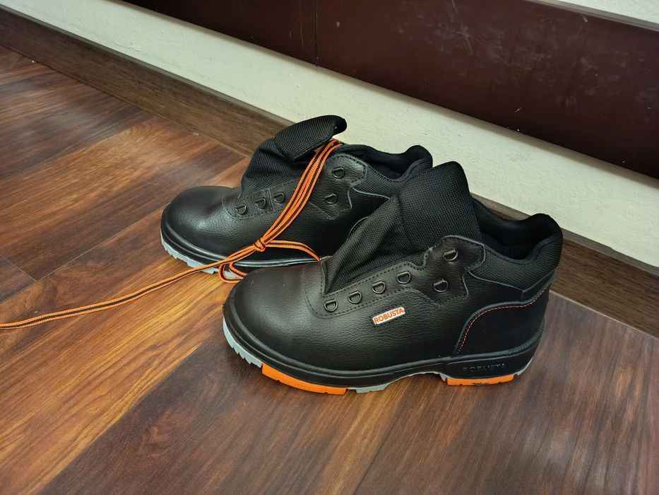 Buty ochronne FORMIO marki ROBUSTA  rozmiar 43