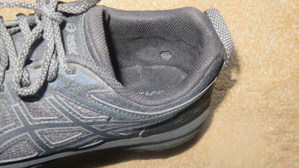 buty Asics Frequent Trail rozmiar 44 28 cm