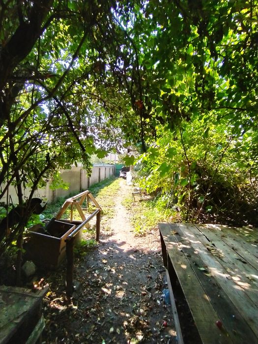 Продам власний будинок.Пів години від метро Лісова .